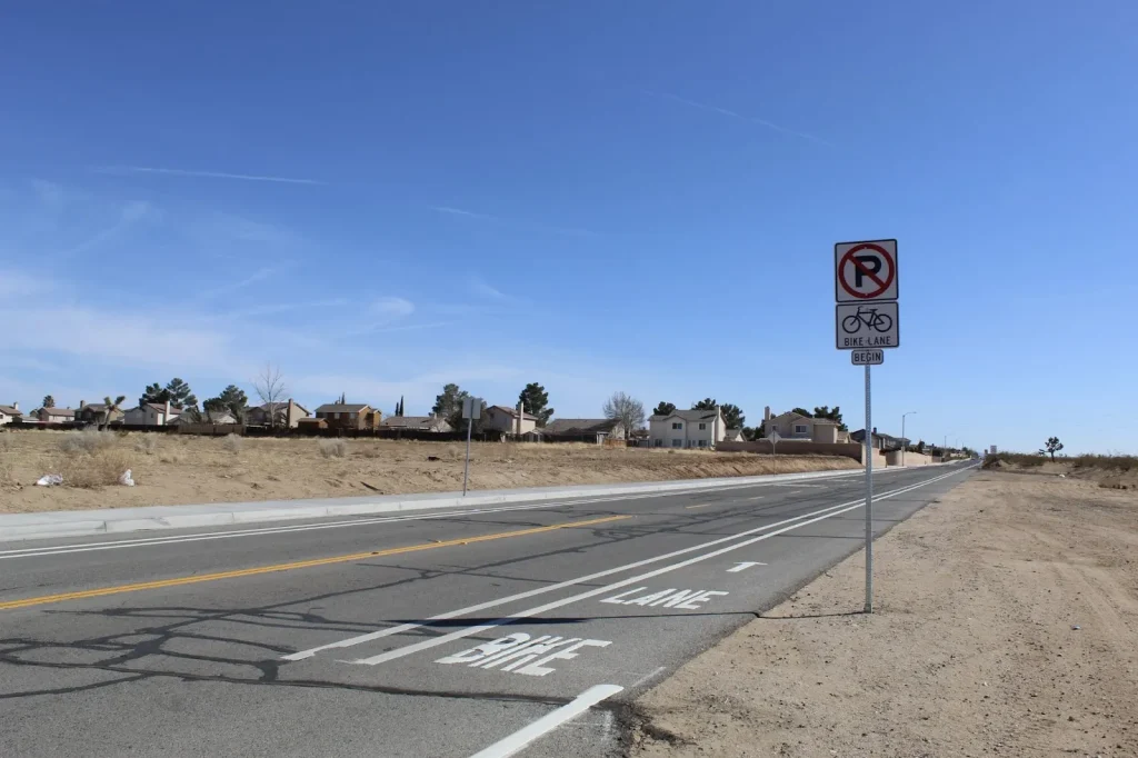 adelanto mayor gabriel reyes adelanto bike lane on streets